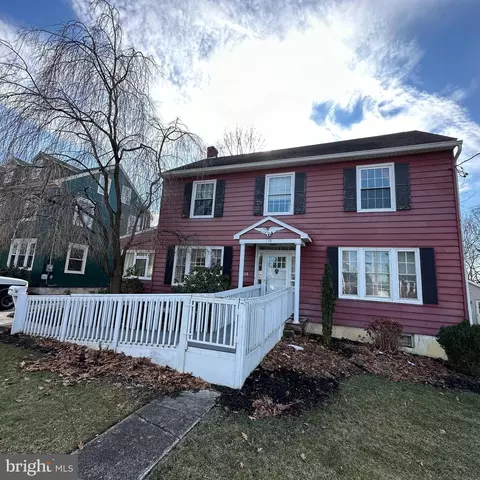 118 Cumberland Ave, Shippensburg, PA 17257