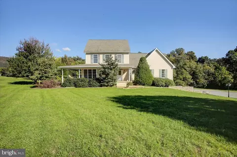 8901 Mount Olivet Rd, Chambersburg, PA 17202