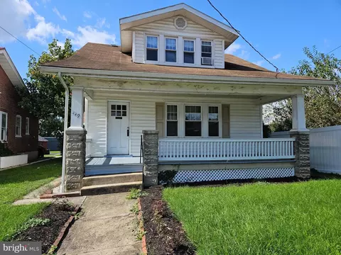 449 S Fourth St, Chambersburg, PA 17201