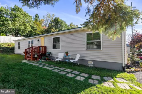 8790 Bakner Rd, Waynesboro, PA 17268
