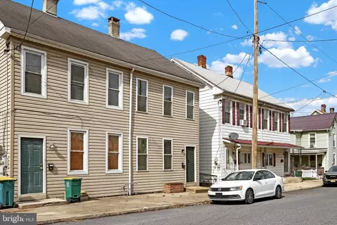 771 Fairground Ave, Chambersburg, PA 17201