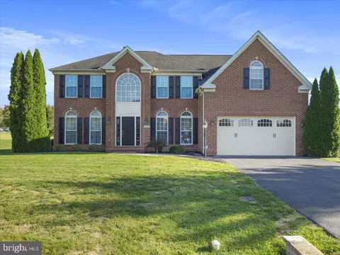 11626 Blue Mountain Dr, Waynesboro, PA 17268
