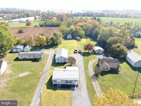 4174 Mercersburg Rd, Mercersburg, PA 17236