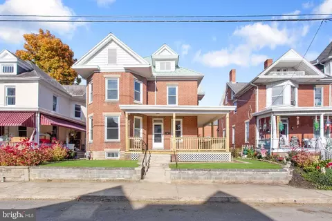 207 W Second St, Waynesboro, PA 17268