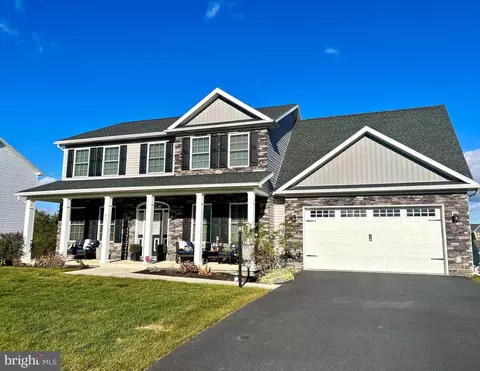 65 Morgan Ct, Greencastle, PA 17225