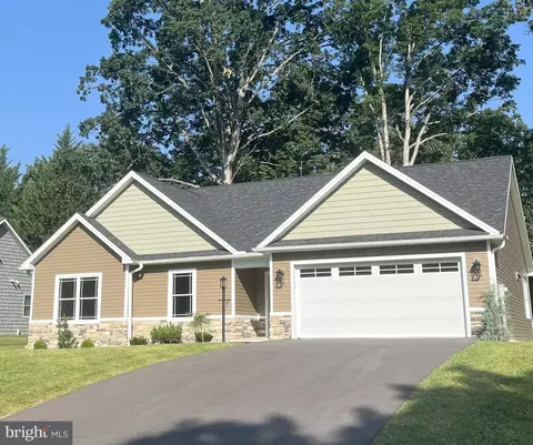 6512 Pullhook Ln, Fayetteville, PA 17222