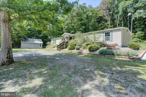 13545 Forge Hill Rd, Orrstown, PA 17244