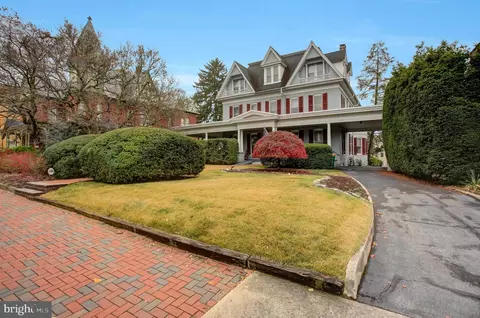 144 W Main St, Waynesboro, PA 17268