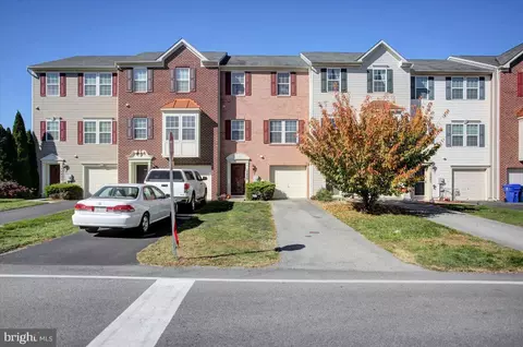 12489 Jackson Ave, Waynesboro, PA 17268