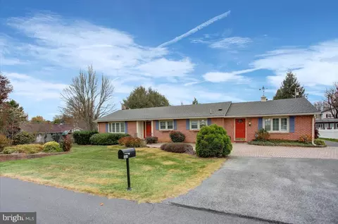 183 Harvest Ln, Chambersburg, PA 17202