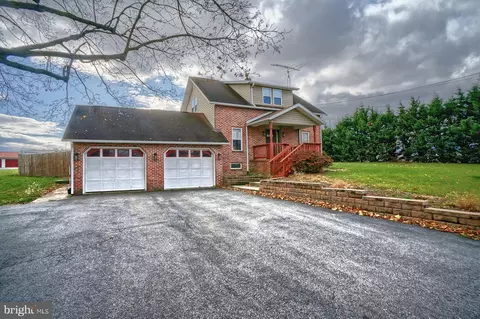 6260 Edenville Rd, Chambersburg, PA 17202