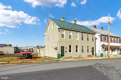 775 Fairground Ave, Chambersburg, PA 17201