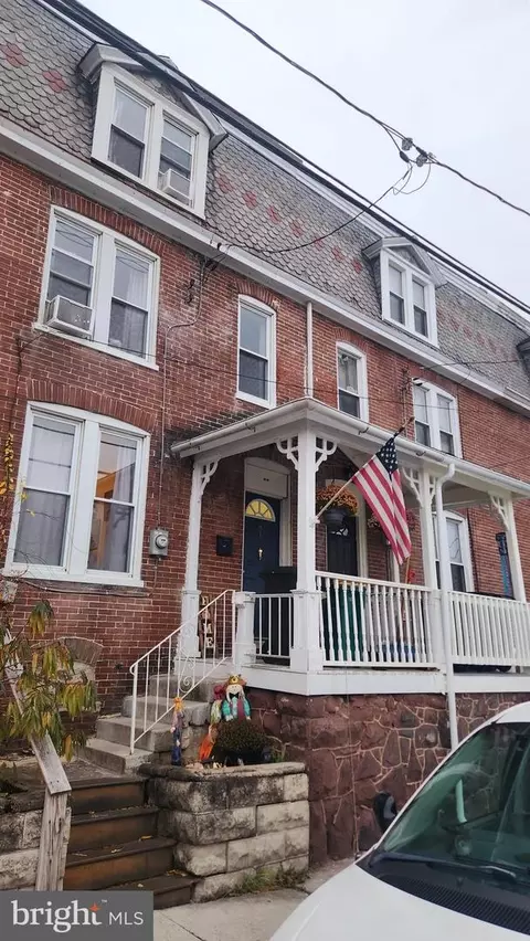 412 Wolf Ave, Chambersburg, PA 17201