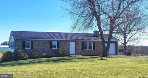 9370 Garnes Rd S, Mercersburg, PA 17236