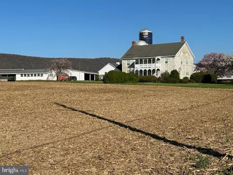 12774 Buchanan Trail West W, Mercersburg, PA 17236