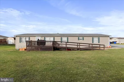 8 Travis Ave, Shippensburg, PA 17257