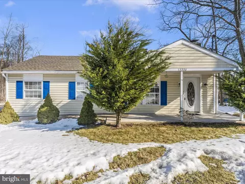13220 Pennersville Rd, Waynesboro, PA 17268