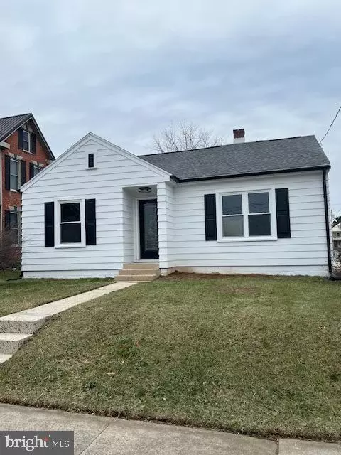 481 Catherine St E, Chambersburg, PA 17201