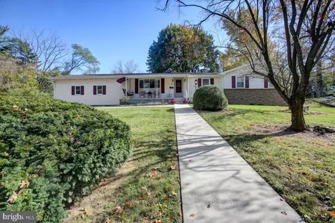 419 Lurgan Ave, Shippensburg, PA 17257