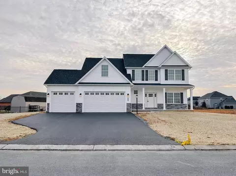 5786 Whinstone Way, Chambersburg, PA 17202