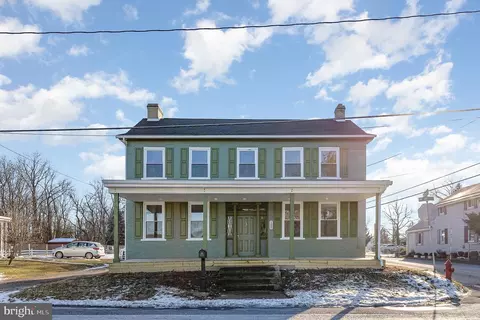 180 W Main St, Fayetteville, PA 17222
