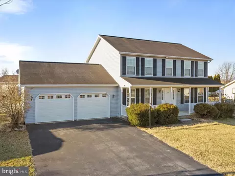 1116 Jason Dr, Greencastle, PA 17225