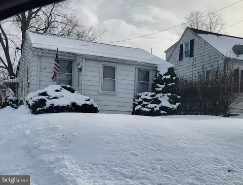 512 Siloam Rd, Chambersburg, PA 17201