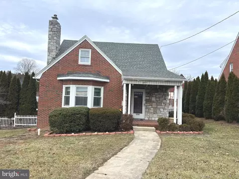 715 Main St, Waynesboro, PA 17268