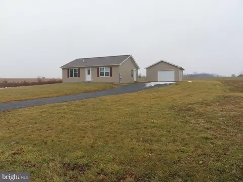 5556 Race Track Rd, Saint Thomas, PA 17252