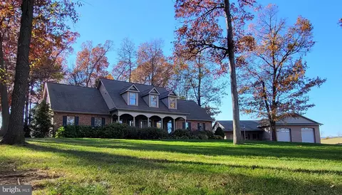 1143 Skelly Rd, Chambersburg, PA 17202