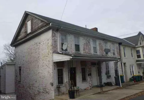 130 S S Church St, Waynesboro, PA 17268