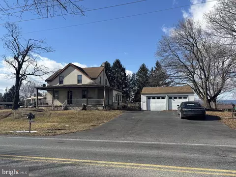 413 Warm Spring Rd, Chambersburg, PA 17202