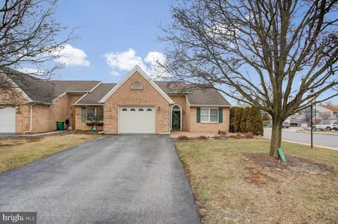 70 Sanibel Ln, Chambersburg, PA 17201