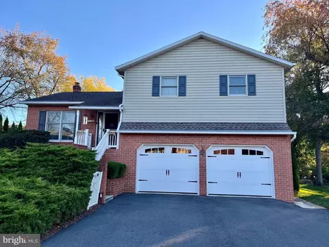 142 Pheasant Cir, Chambersburg, PA 17202