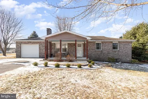 1334 Third Ave, Chambersburg, PA 17202