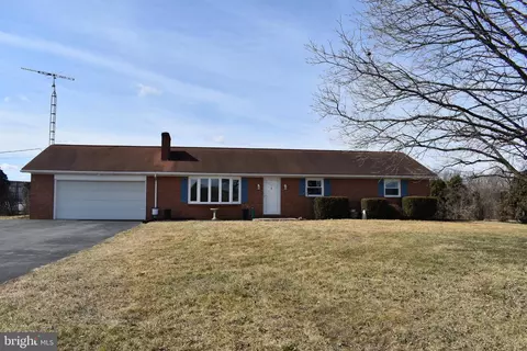 396 Zarger Rd, Greencastle, PA 17225