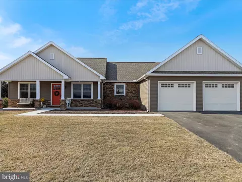 659 Warm Spring Rd, Chambersburg, PA 17202