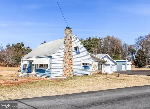 11909 Loop Rd, Fayetteville, PA 17222