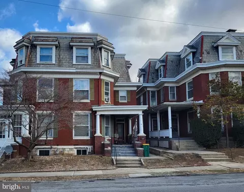 45 W Commerce St, Chambersburg, PA 17201