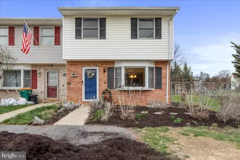 14891 Robinhood Cir, Greencastle, PA 17225
