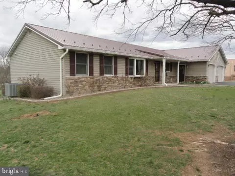 8010 Mentzer Gap Rd, Waynesboro, PA 17268