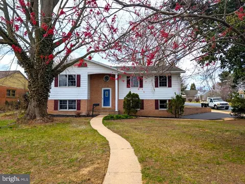 1761 Scotland Ave, Chambersburg, PA 17201