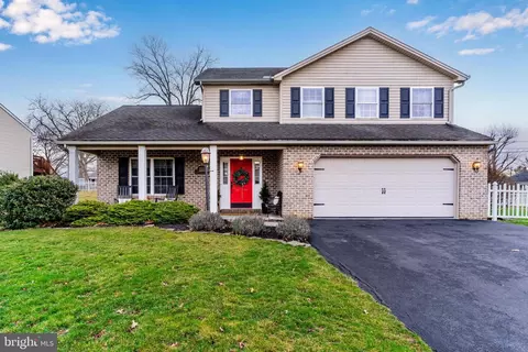 203 Carmack Dr, Chambersburg, PA 17202