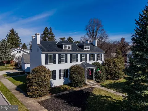 317 W King St, Shippensburg, PA 17257