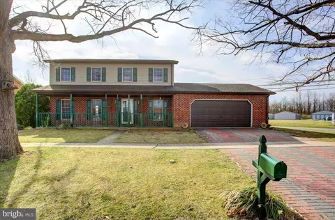 616 Westover Rd, Shippensburg, PA 17257