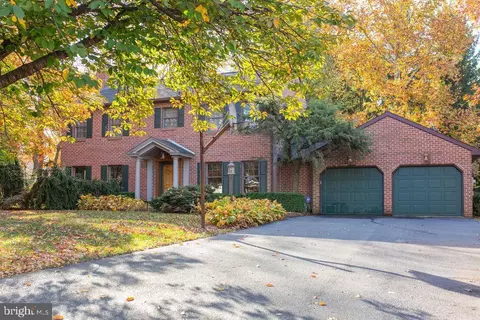 118 Pheasant Cir, Chambersburg, PA 17202