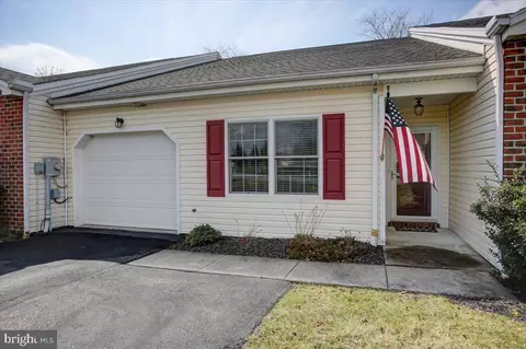 2515 Sherry Drive Dr, Chambersburg, PA 17202