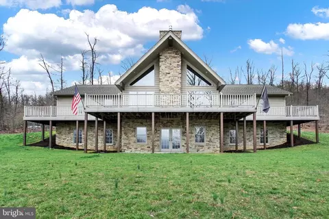 7030 Furnace Rd, Waynesboro, PA 17268