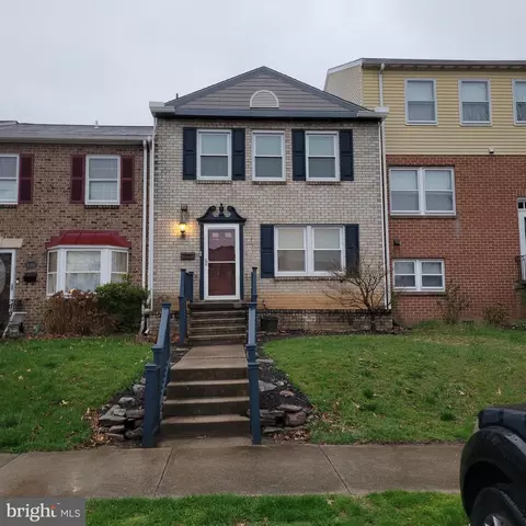 846 Woodlawn Dr, Chambersburg, PA 17201