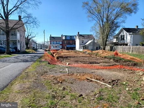162 S Carlisle St, Greencastle, PA 17225